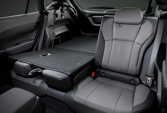 <sg-lang1>60/40-split Folding Rear Seats</sg-lang1><sg-lang2></sg-lang2><sg-lang3></sg-lang3>